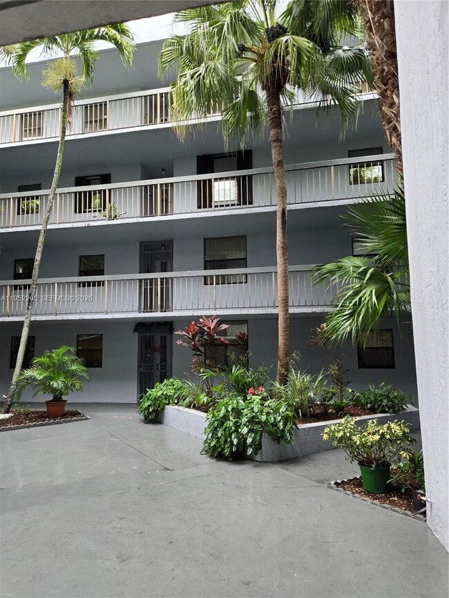 Building Photo - 12219 SW 14th Ln