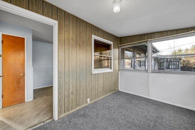 Building Photo - 9014 Ellison Dr