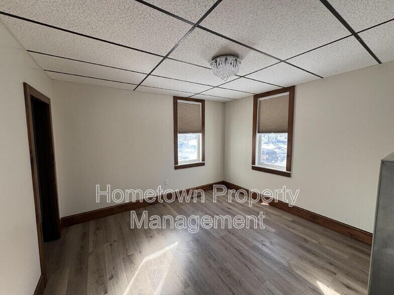 Building Photo - 8858 PA-25