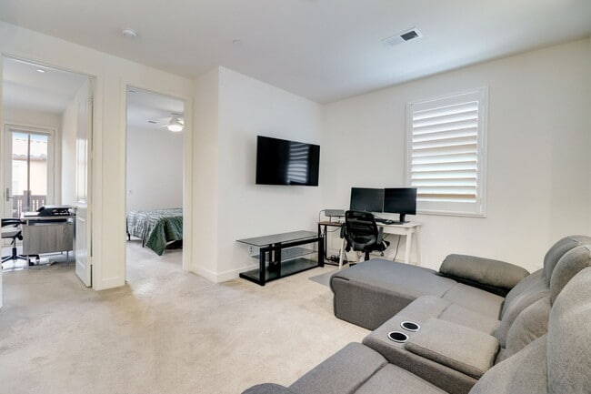 Building Photo - 3251 Crecida Way
