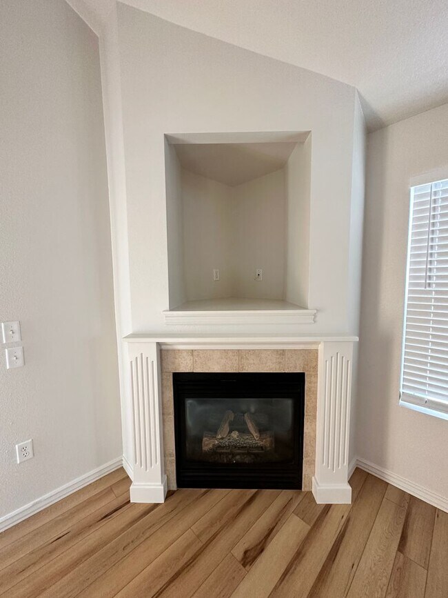 Building Photo - 3915 Washington Ave