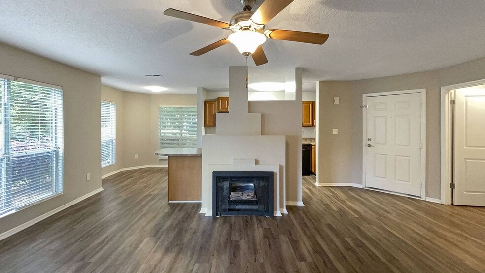 Primary Photo - Lexington Farms Apartments