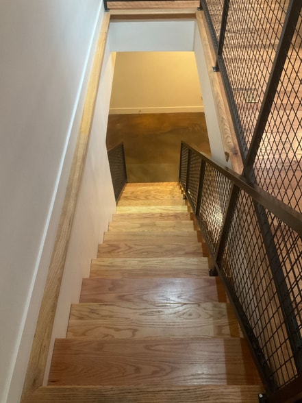 Building Photo - 342 W 200 S