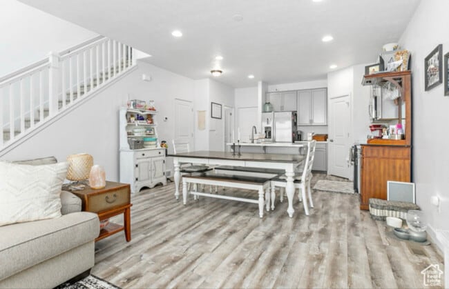 Building Photo - 15098 S Wild Horse Wy