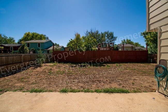 Building Photo - 661 Hanna St