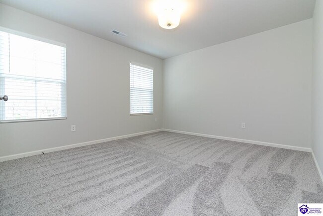 Building Photo - 104 Ashwood Ave