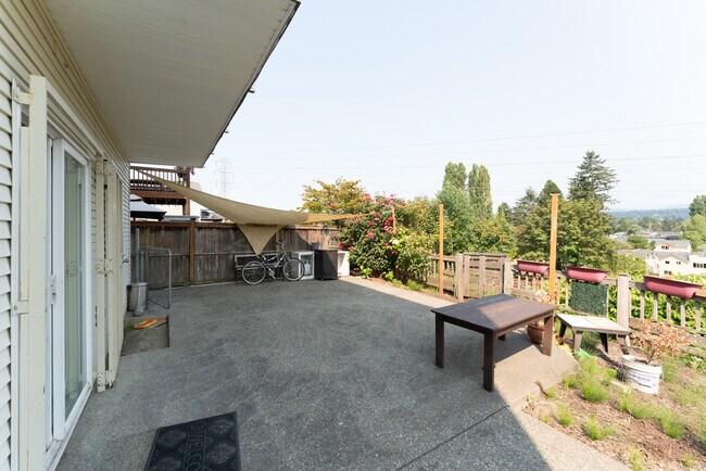 Building Photo - 7972 39th Ave S