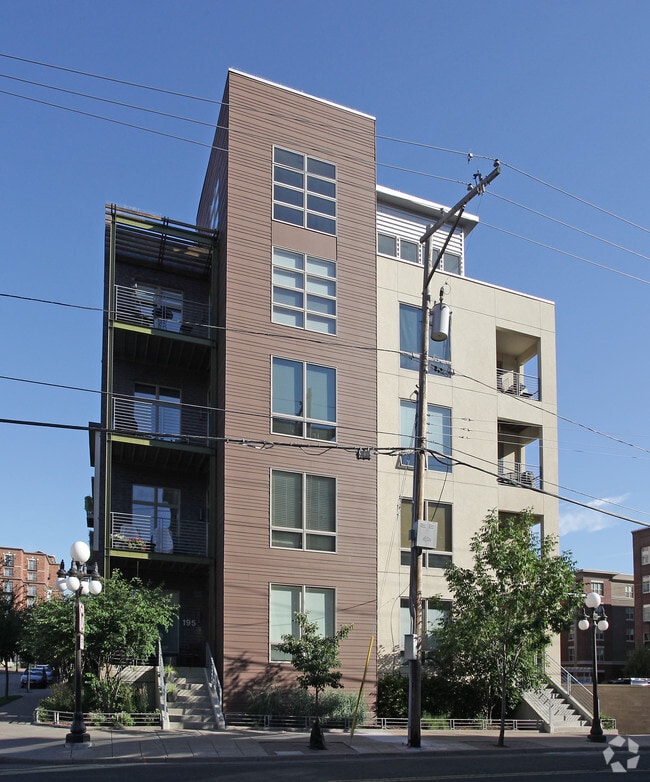 Building Photo - Printer's Row