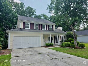 Building Photo - Thoughtfully updated 3 bedroom in Summervi...