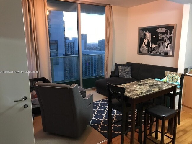 Building Photo - 300 S Biscayne Blvd