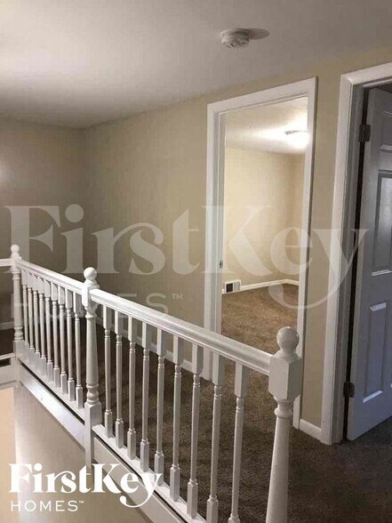 Building Photo - 26646 Elmwood Ave