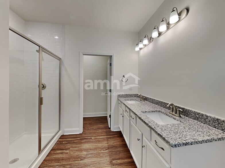 Building Photo - 2008 Beaver Farm Ln