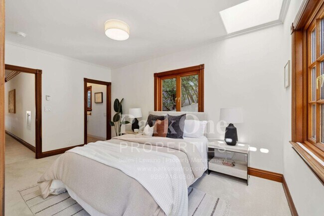 Building Photo - Short term, furnished possible for this magnificent home.