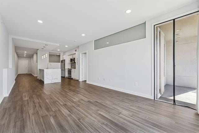 Building Photo - 4040 N Hall St