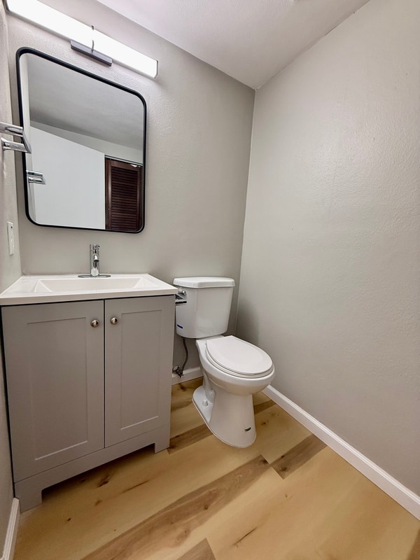 Building Photo - 821 N Cherry St