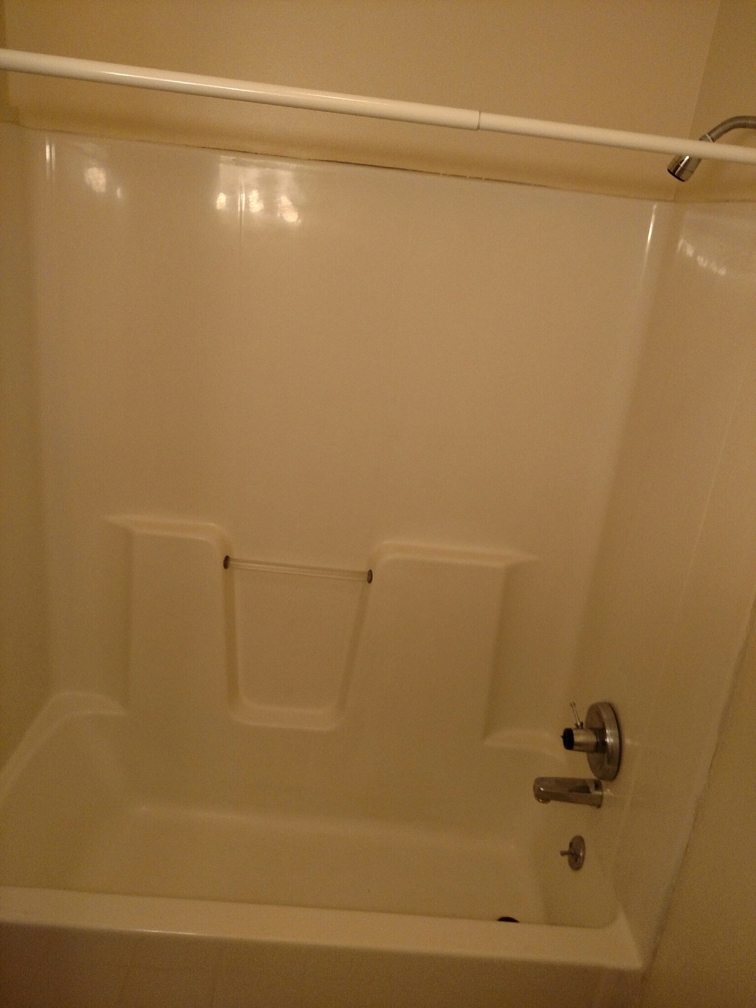 Tub/Shower combo - 102 Spring St