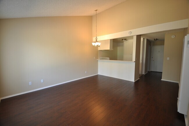 Building Photo - Royal Garden Apartments