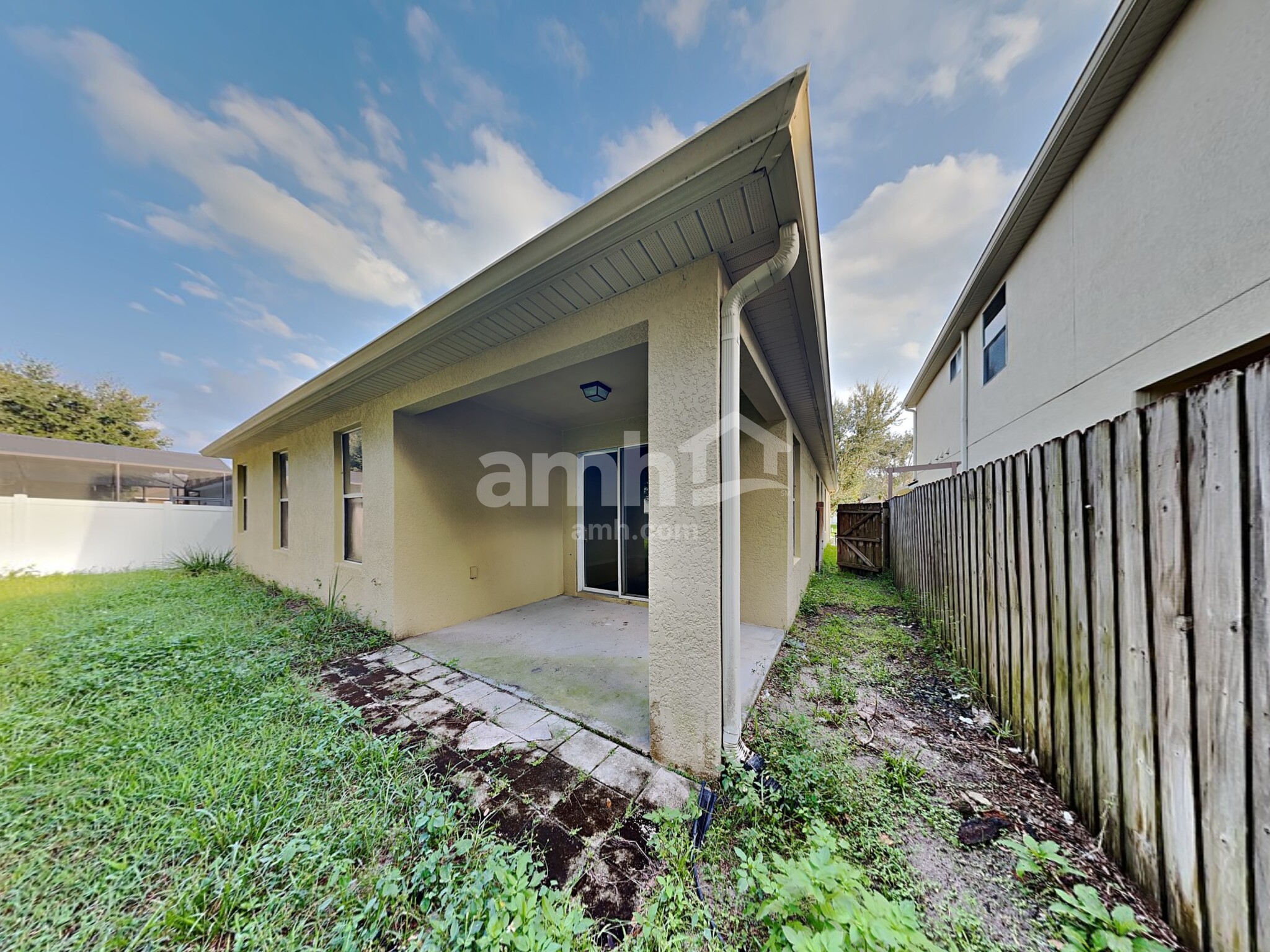 Building Photo - 15152 Stonebriar Way