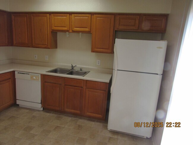 Building Photo - 2469 Armour Ave
