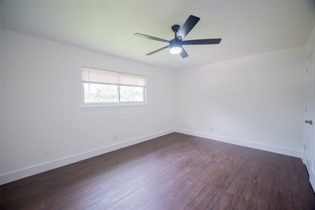Building Photo - 4815 Caris St