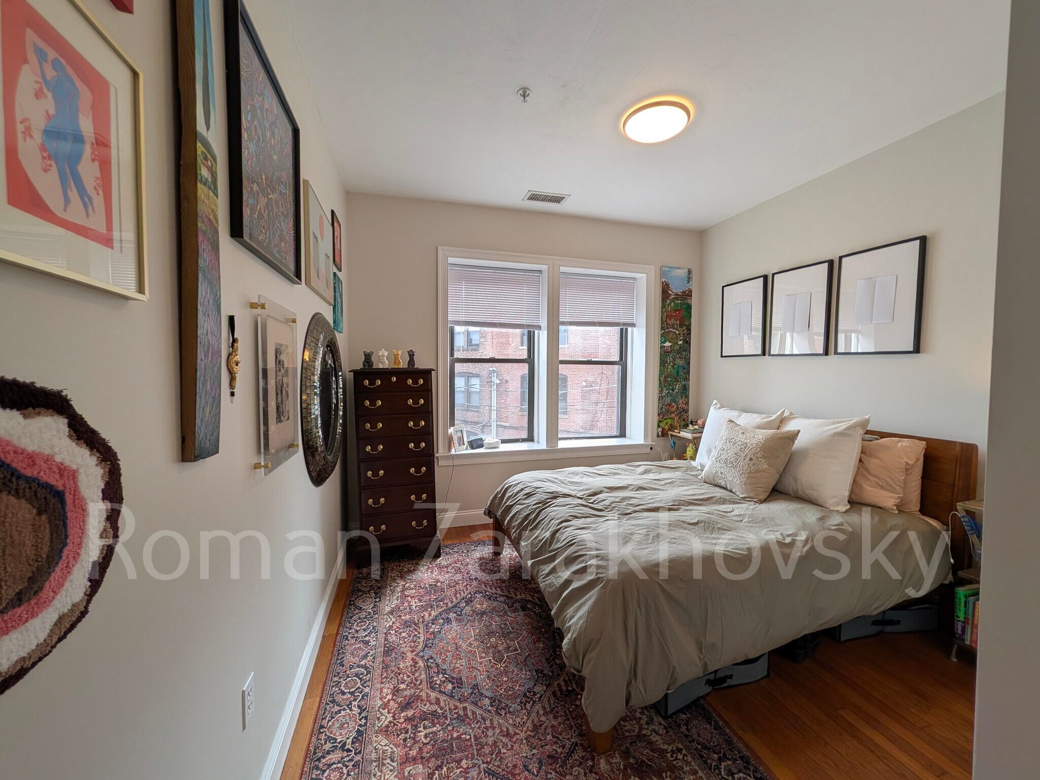 Building Photo - 7 Sutherland Rd