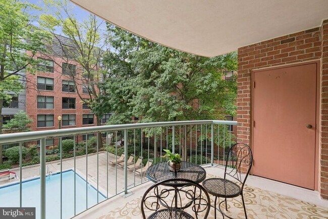Building Photo - 4808 Moorland Ln