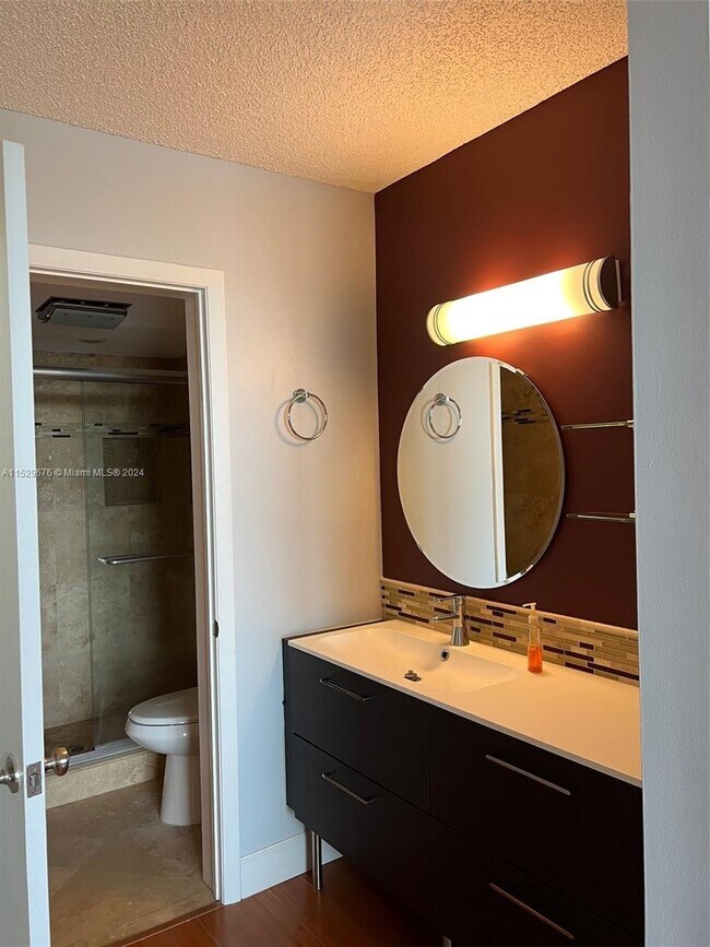 Building Photo - 2767 Carambola Cir S