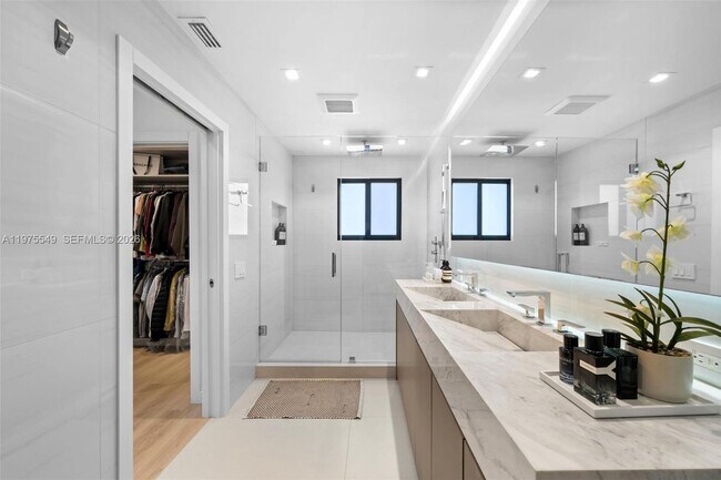 Building Photo - 1077 Golden Cane Dr