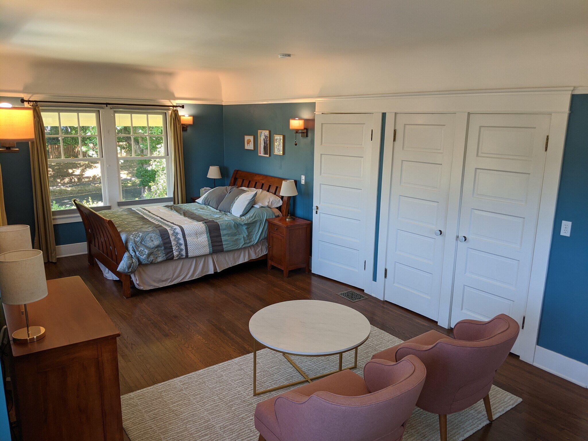 Large Primary bedroom - 2216 SE 24th Ave