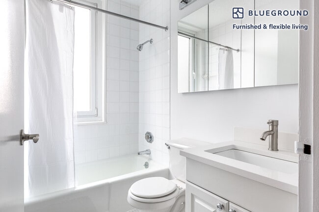 Building Photo - 230 W 55th St