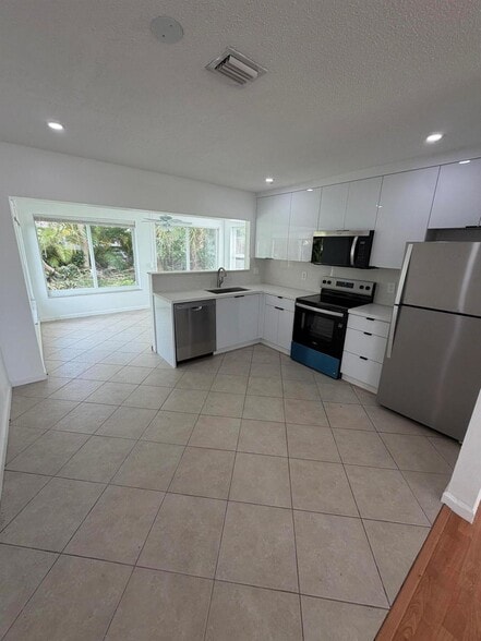 Building Photo - 1707 NW 46th St