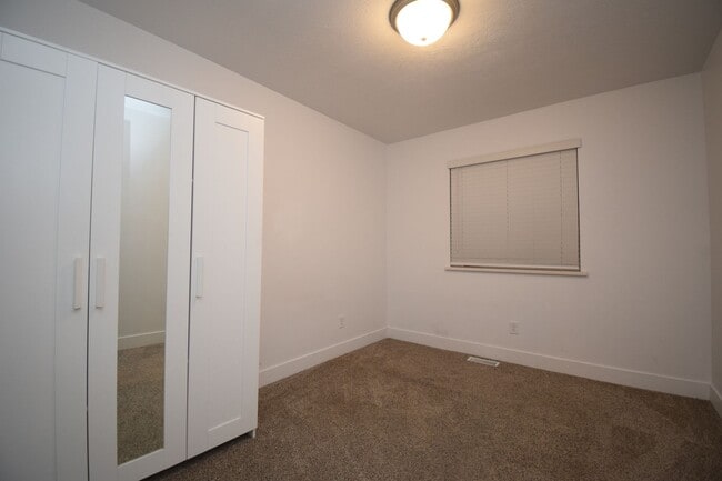 Building Photo - Beautiful 4 Bed Eagle Mountain Home, Near Parks & Lake!!