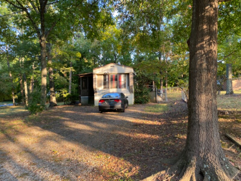 Building Photo - 5027 Henderson Cir