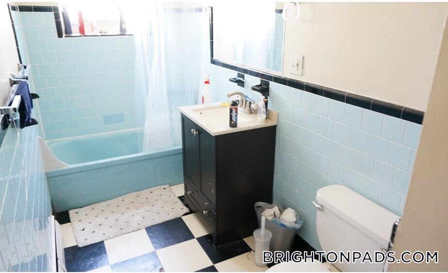 Building Photo - 65 Chiswick Rd