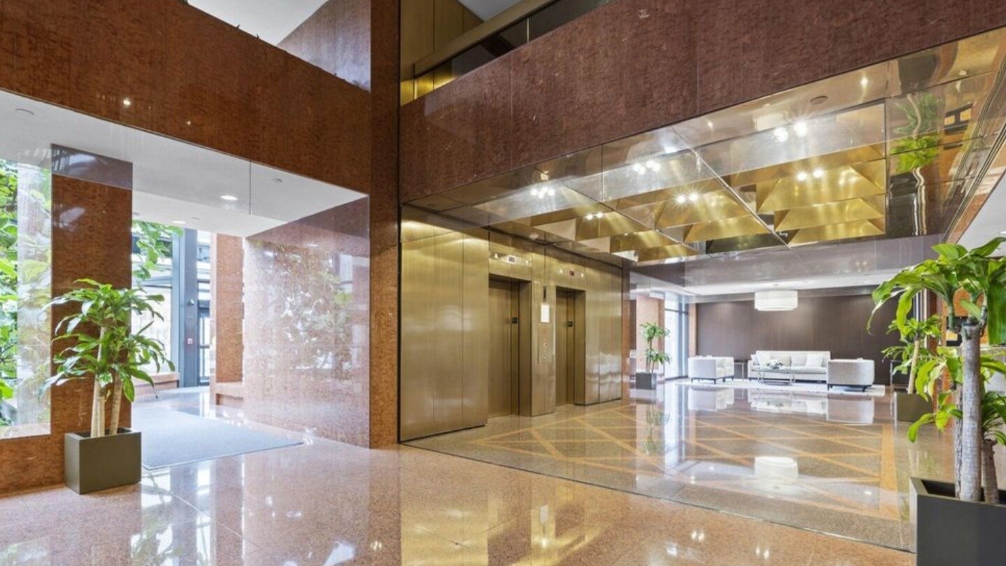 Building Photo - 1530 Key Blvd