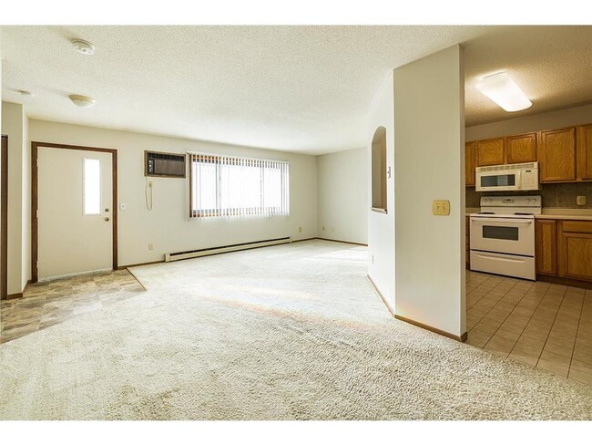 Building Photo - 64 E 13th St