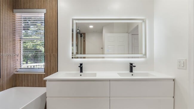 Building Photo - 17775 SW 23rd St