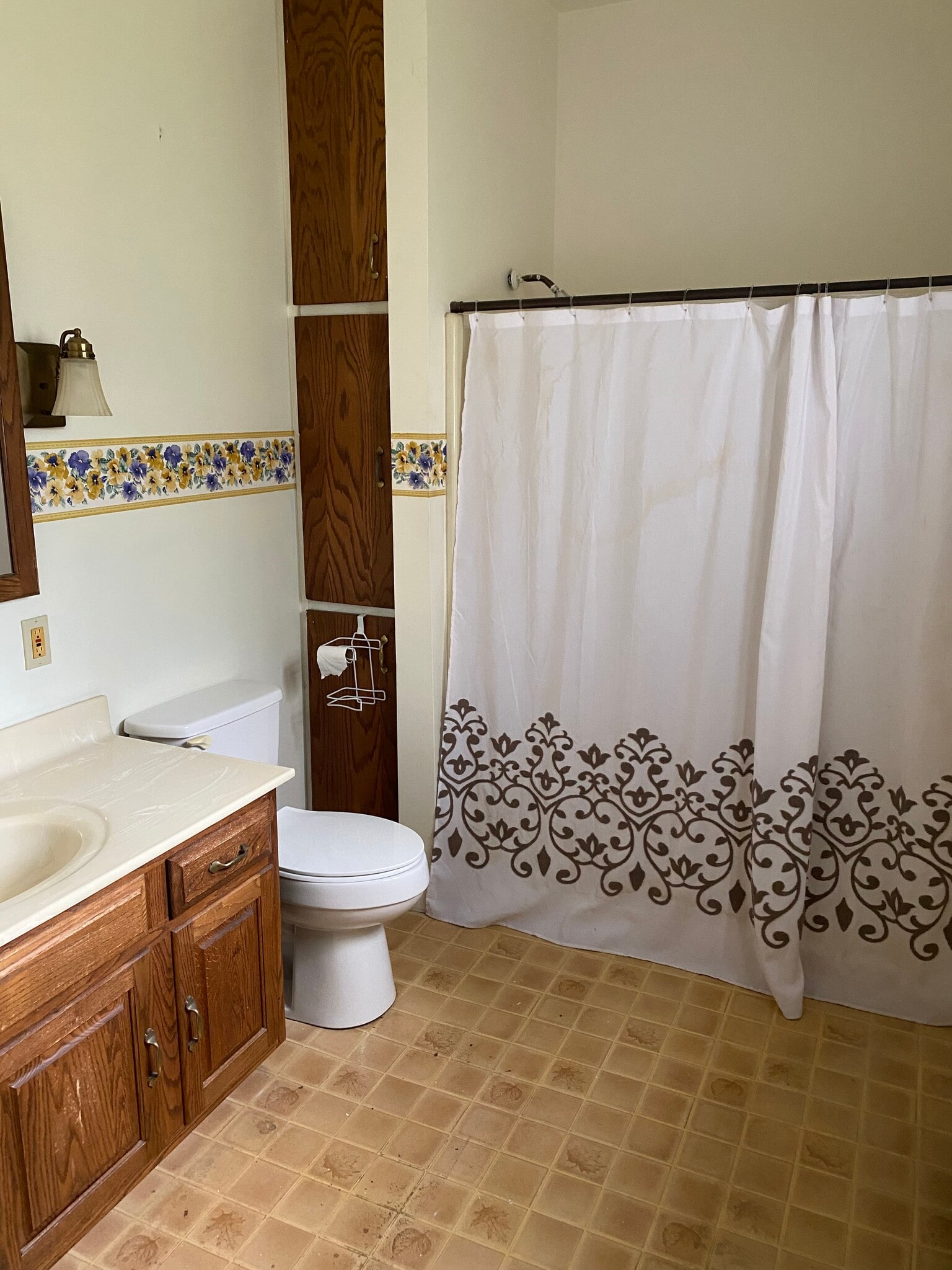 Master Bath - 233 N 9th St