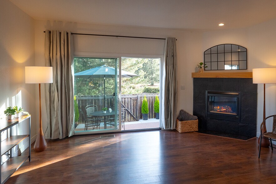 Building Photo - 10810 W 63rd Ave