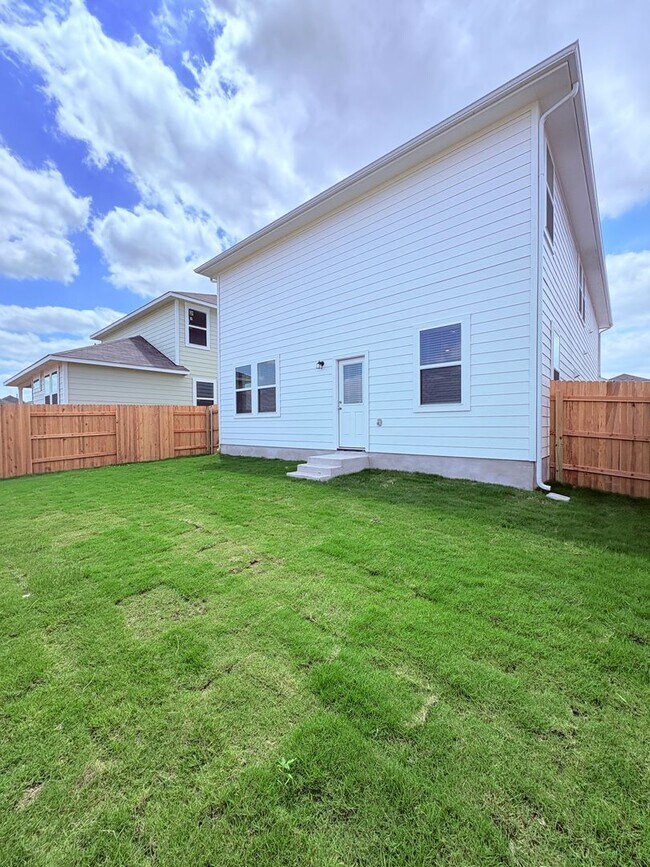 Building Photo - Brand New 4-Bedroom Home in Pflugerville –...