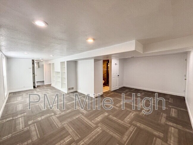 Building Photo - 7221 Canosa Ct