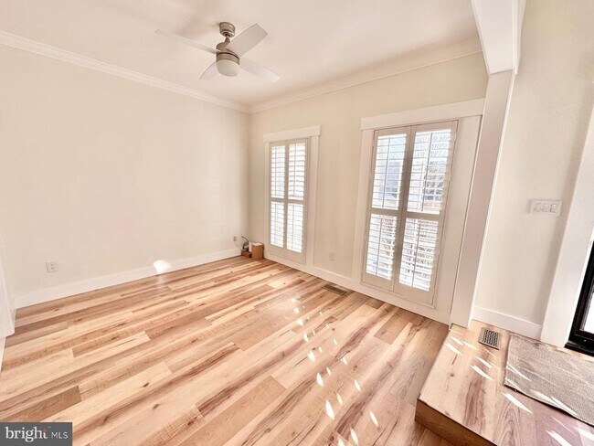 Building Photo - 15 River Oak Dr