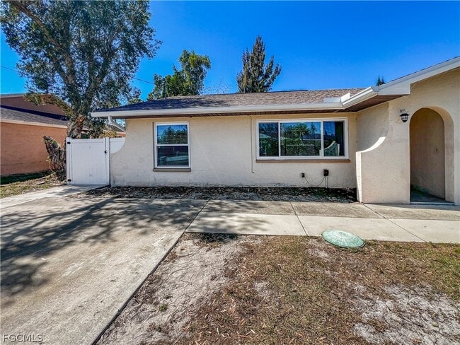 Building Photo - 18660 Miami Blvd