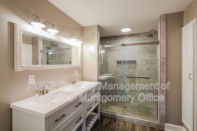 Building Photo - 95 Oakwood Dr