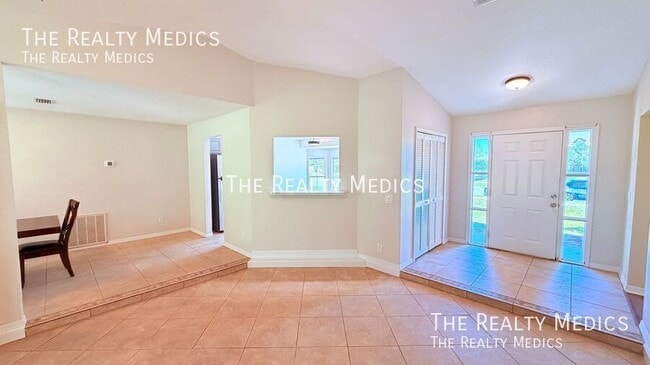 Building Photo - 20515 Macon Pkwy
