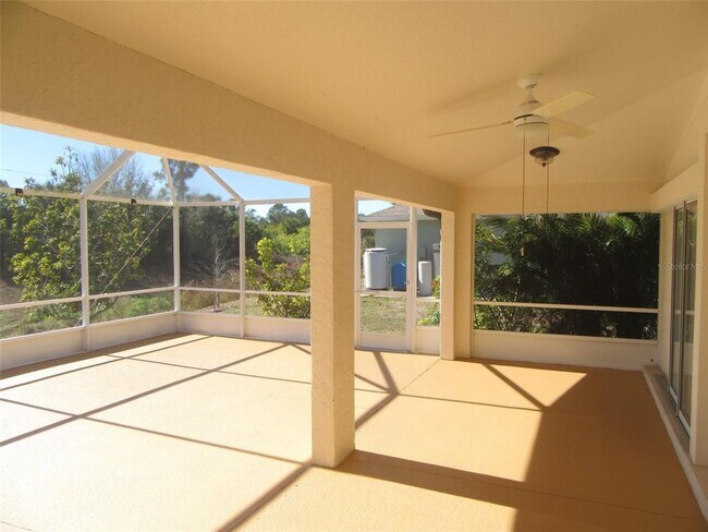 Building Photo - 8171 Rocliff Ave