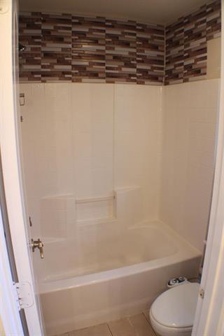 Building Photo - 8224 Summerview Ct