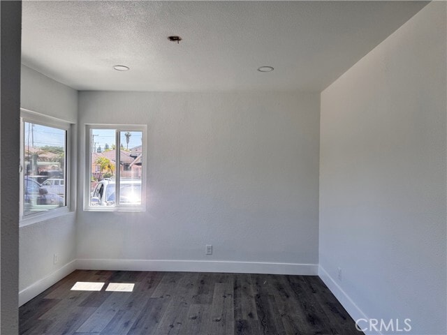 Building Photo - 4563 Bridgeview Ave