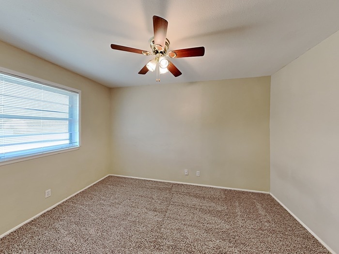 Building Photo - 764 Oakwood Ave