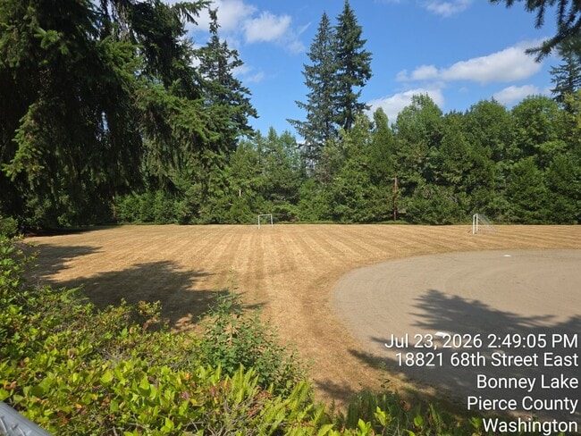 Building Photo - Bonney Lake - Lake Jane HOA - 3 bedroom 2 bathroom rambler home for rent -EV charger, Available NOW!